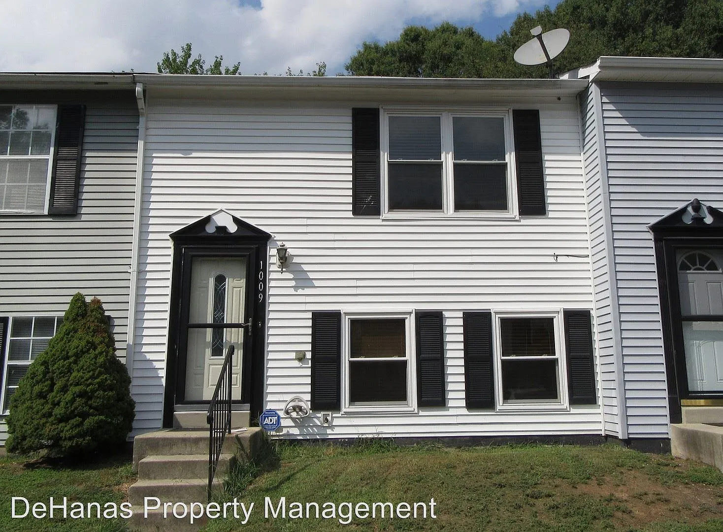 1009 Red Lion Ct photo 1