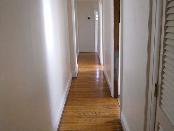 5th image of 25 Inwood Pl #1
