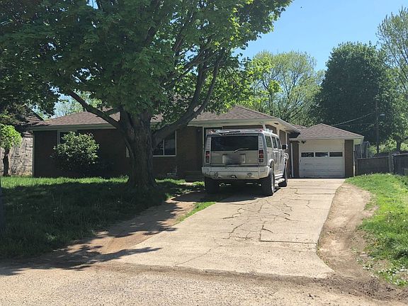 2nd image of 4033 N Euclid Ave