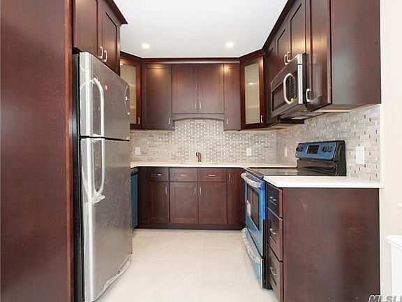 5th image of 2197 6th St