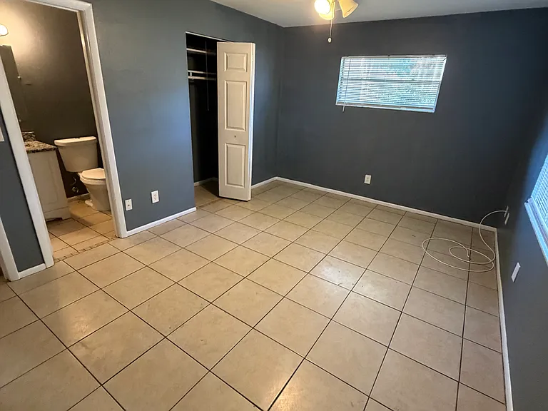 2300 W Cannon Ter NW #D — Photo 9