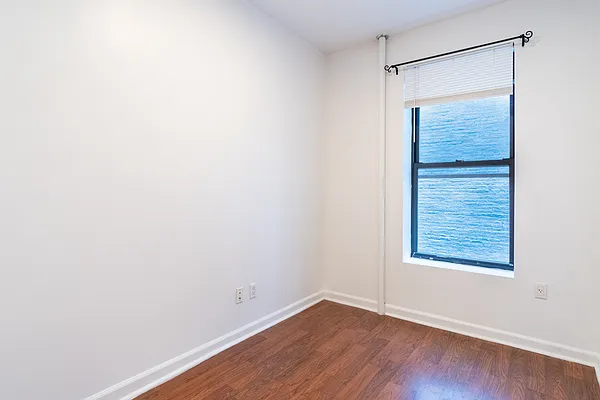 Rented by Julianna Realty Corp | media 20