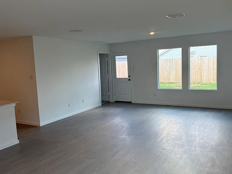 10021 Southwest Dr — Photo 8