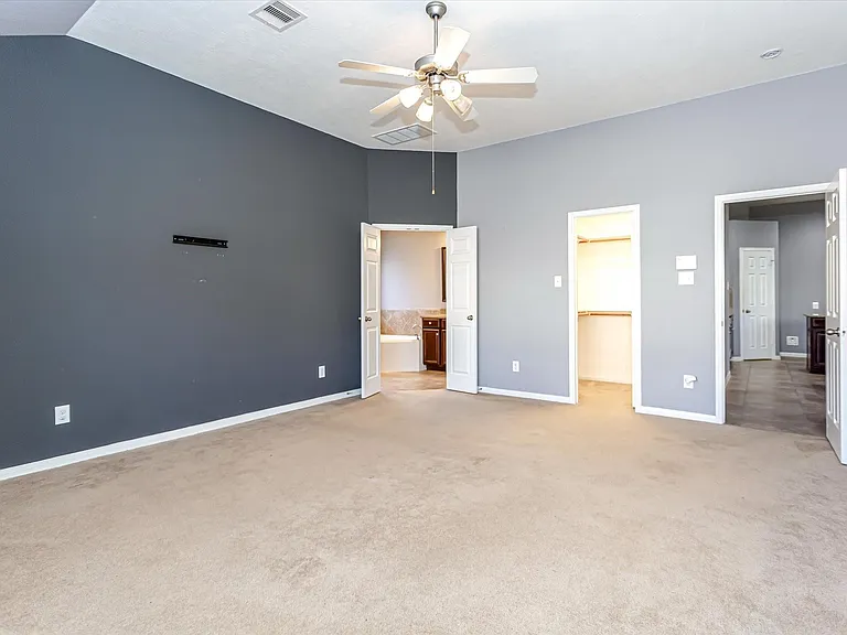 14322 Baron Creek Ln — Photo 36