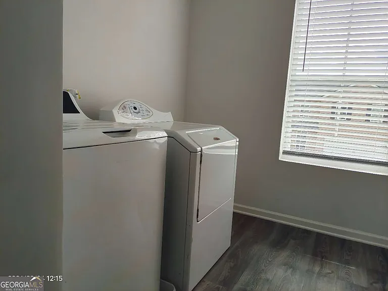 522 Pemberton St — Photo 14