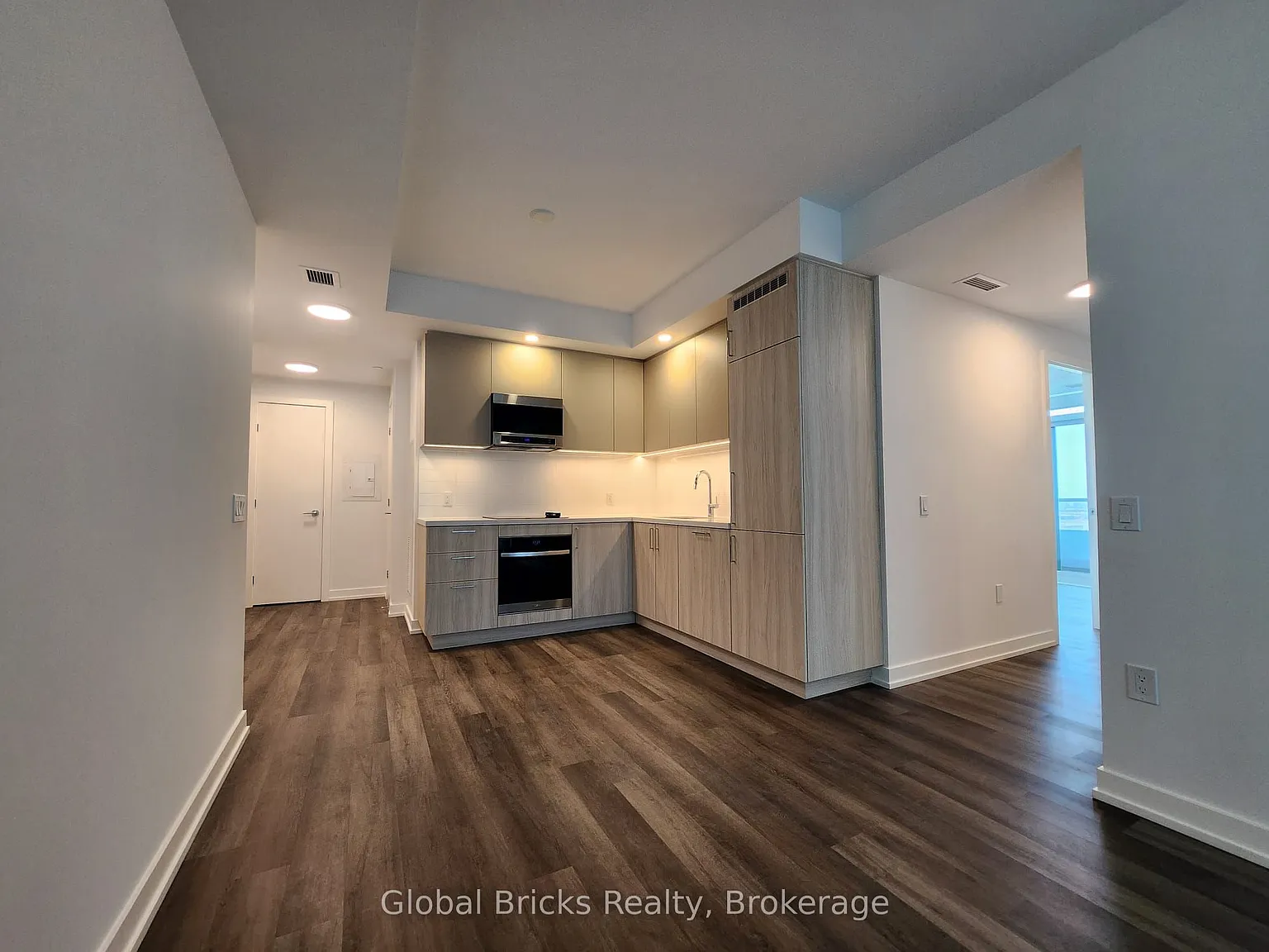 Vincent Condo — Photo 2