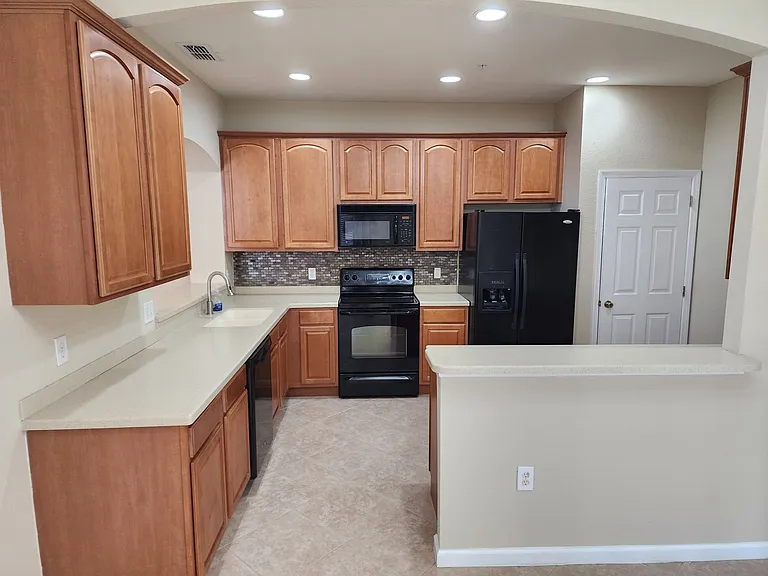 14209 Turning Leaf Dr — Photo 3
