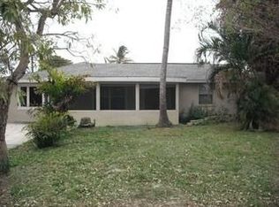 1044 Elrado St, Naples, FL 34103
