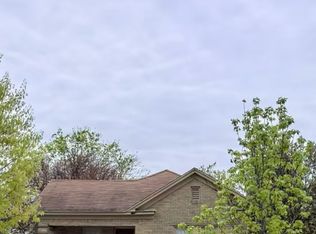 5001 Calmont Ave, Fort Worth, TX 76107