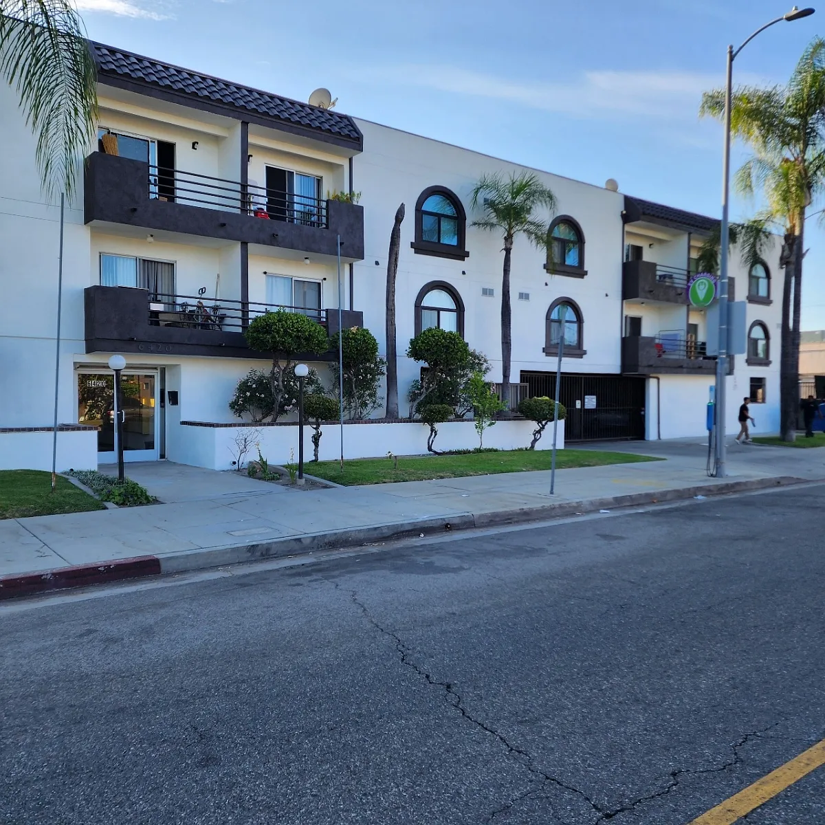 Building Photo - 6420 Fulton Ave
