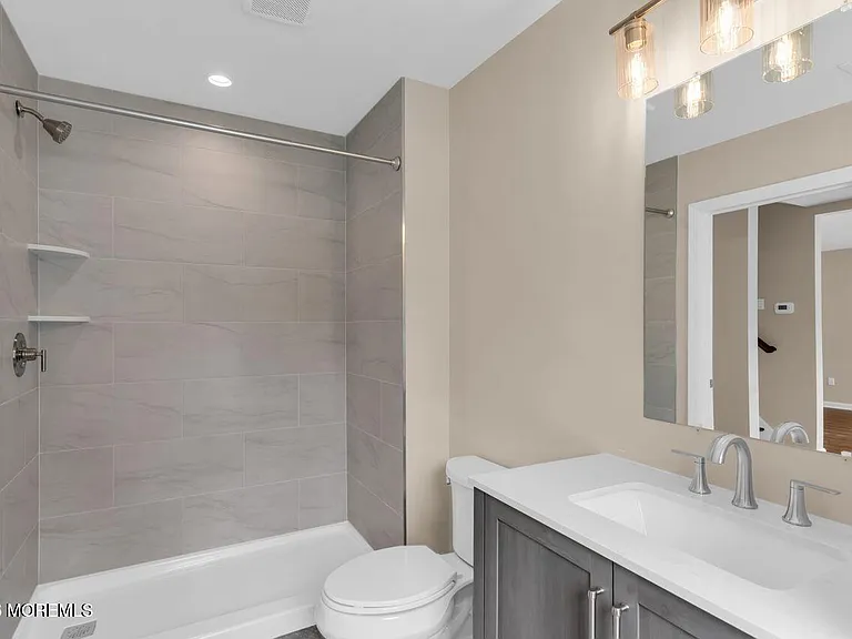 18 Maple Ave #A — Photo 14