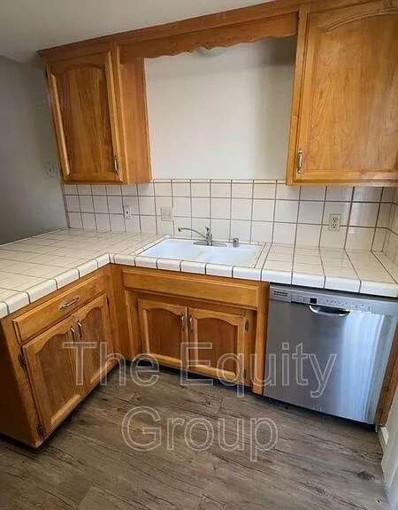 1330 S Rossmoor St — Photo 7