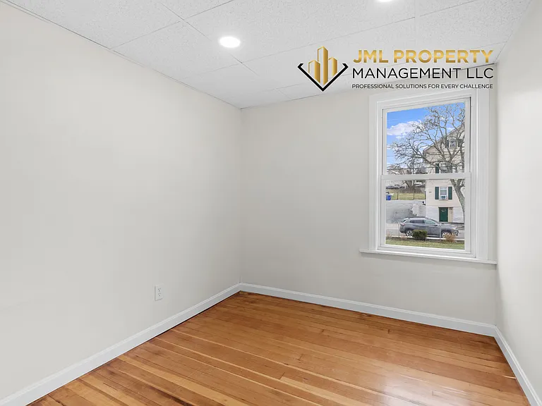227 Lawrence St #2 — Photo 14