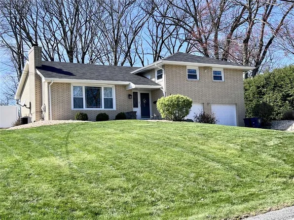 124 Elm Dr, Trafford, PA 15085