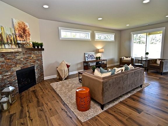 3rd image of 8007 119th St E