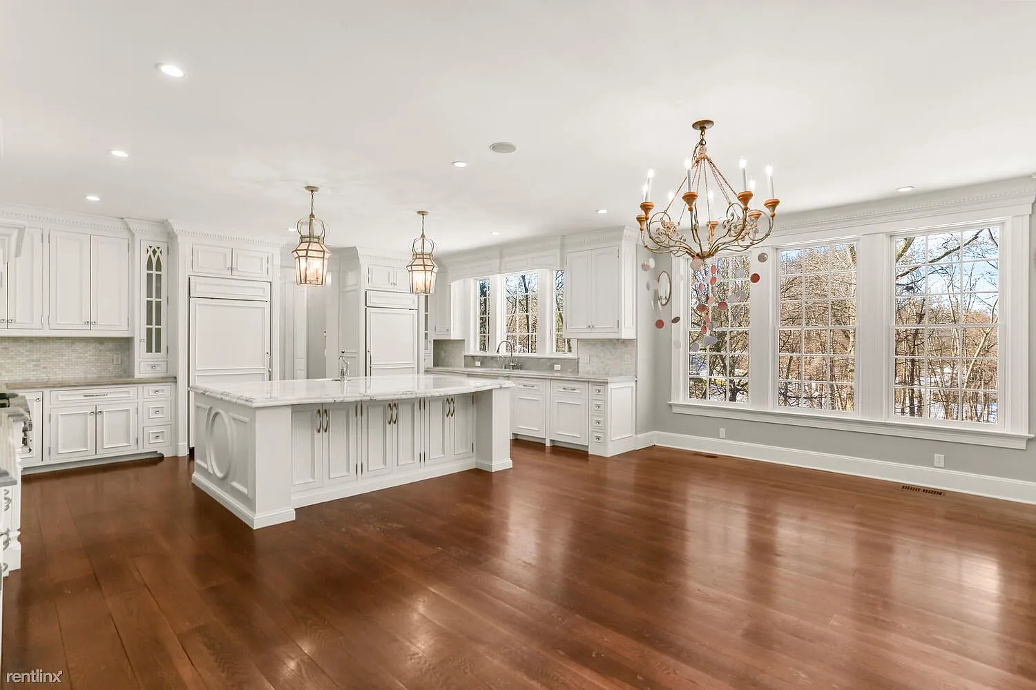 5 bed, 6.0 bath, 6500 sqft, $17,500 — Photo 4