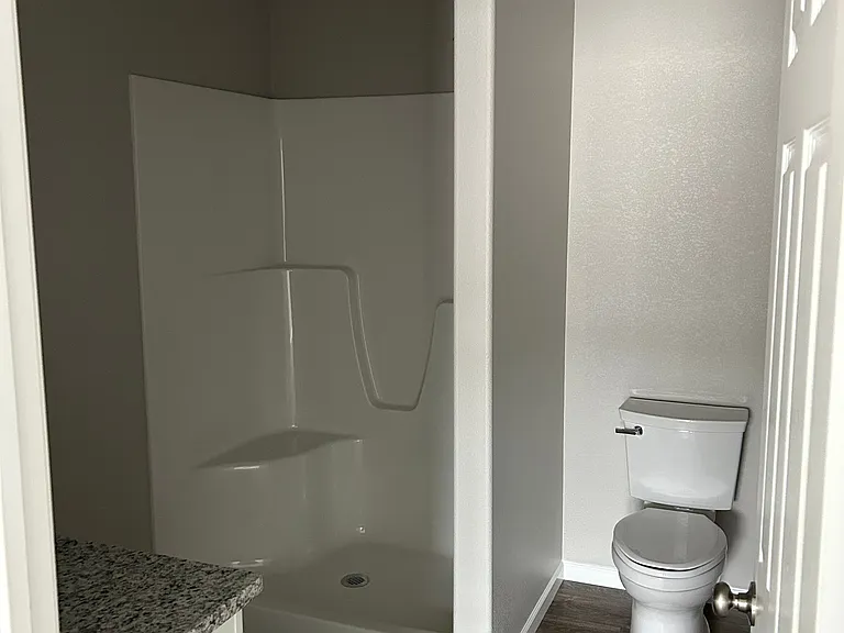 563-561 Goodman Dr #561 — Photo 6