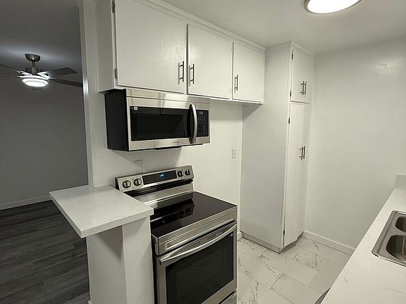 2nd image of 1179 S Crenshaw Blvd #106207
