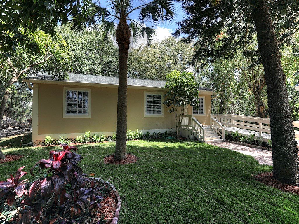 111 N Pine St, Fellsmere, FL 32948 Zillow