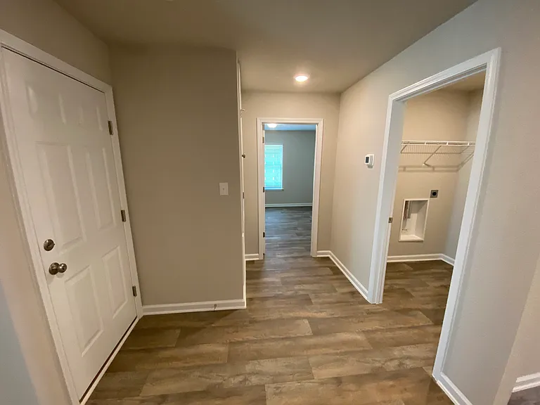 8018 Irwin Loop — Photo 7