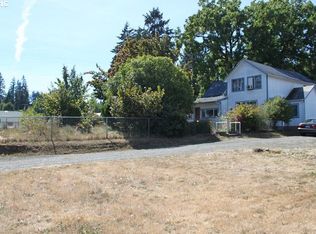 393 Hayhurst Rd, Yoncalla, OR 97499