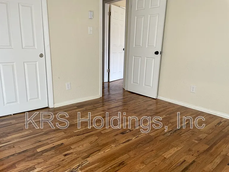 946 W Ocean View Ave #15 — Photo 8