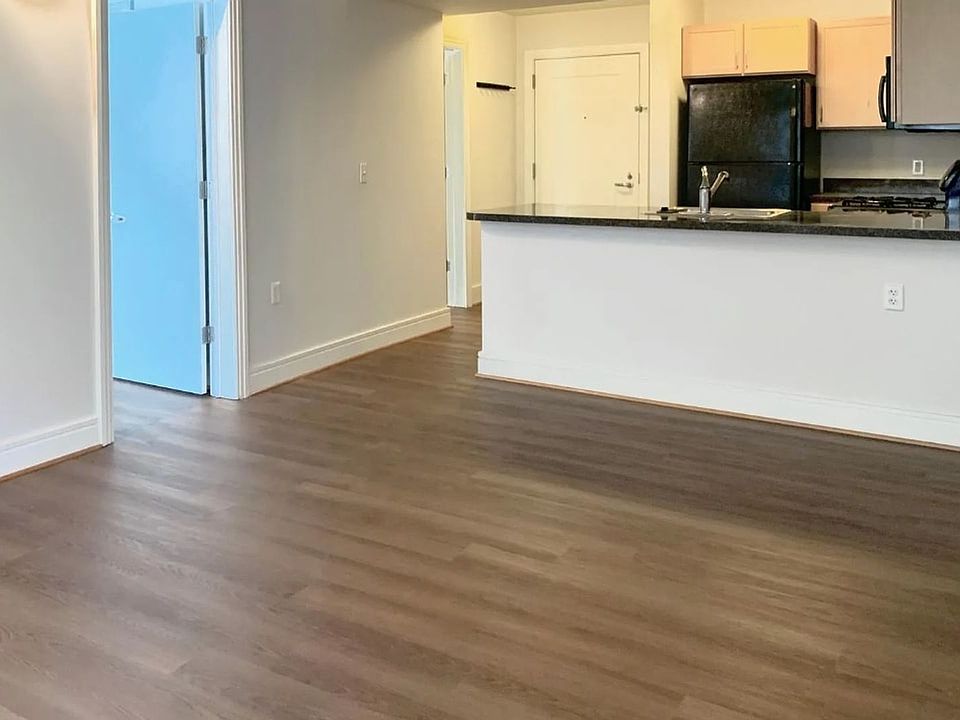 1st image of 800 4th St SW APT S117