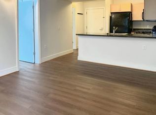 800 4th St SW APT S117, Washington, DC 20024