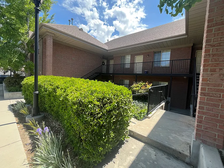 242 N 500 W #101 — Photo 15