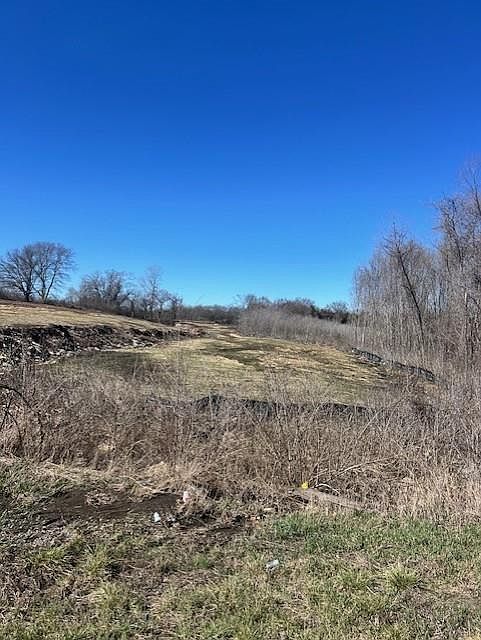 2nd image of Sunflower Rd