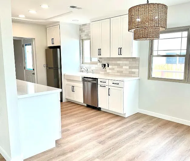 3718 Nile St — Photo 5