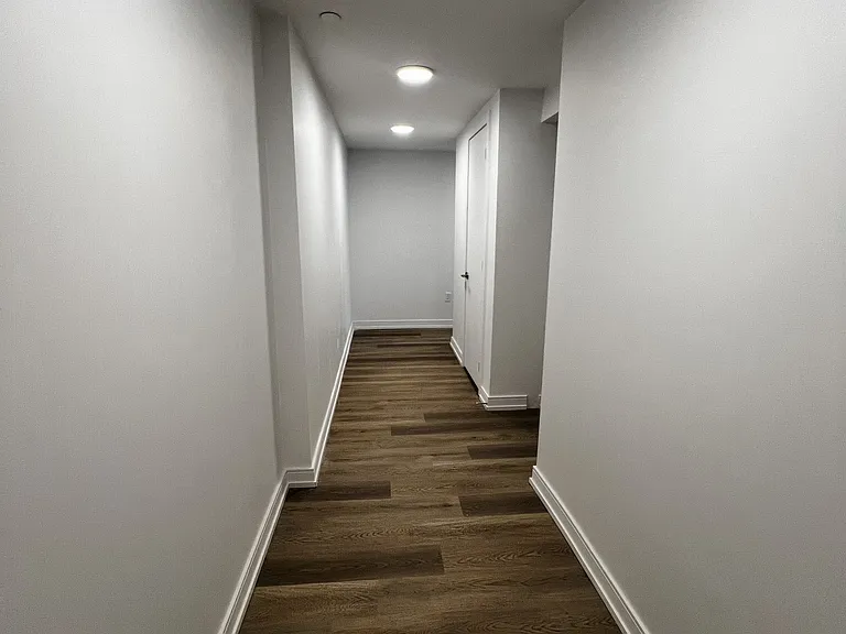 1 Jarvis St #327 — Photo 7