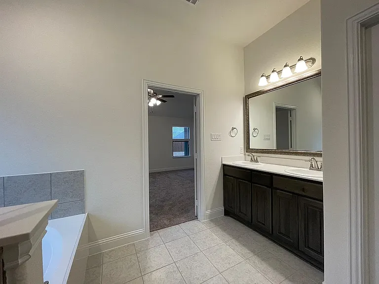 3016 Bobcat Dr — Photo 9