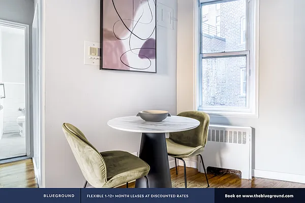 Rented by The Blueground | media 30