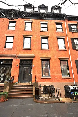 Rented by Corcoran | media 25