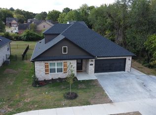 1799 W Holly St, Fayetteville, AR 72703