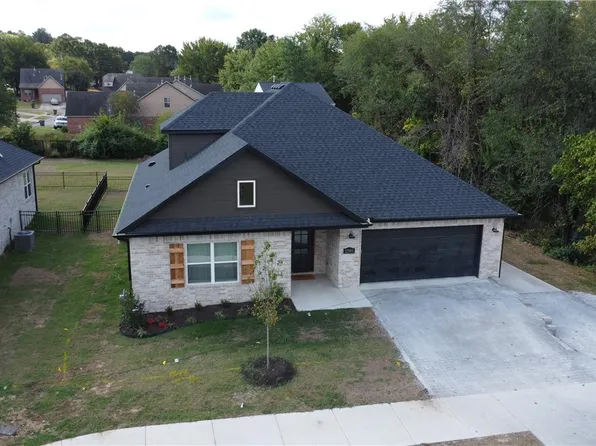 1799 W Holly St, Fayetteville, AR 72703