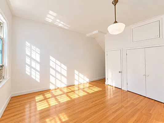 Bedroom, photo 3