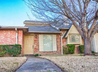 13103 Clarewood Dr, Houston, TX 77072