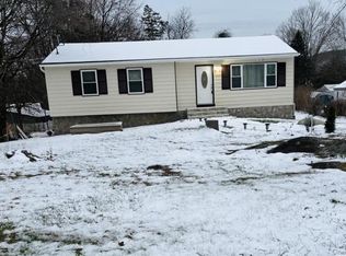 19 Cedar Ln, Wingdale, NY 12594