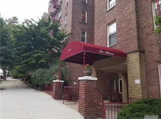 6725 Clyde St APT 2A, Flushing, NY 11375