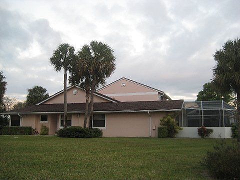1st image of 1200 W Lakes Dr