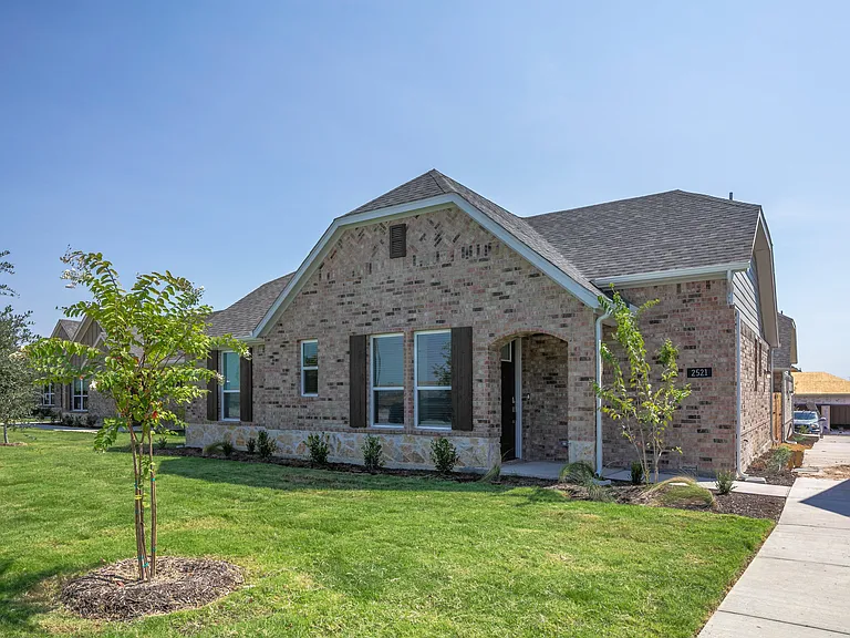 1-, 2-, and 3-bedroom cottages