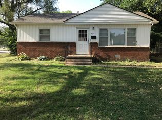 7313 E Castle Dr, Wichita, KS 67207