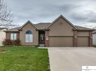 17227 S Creek Cir, Omaha, NE 68136