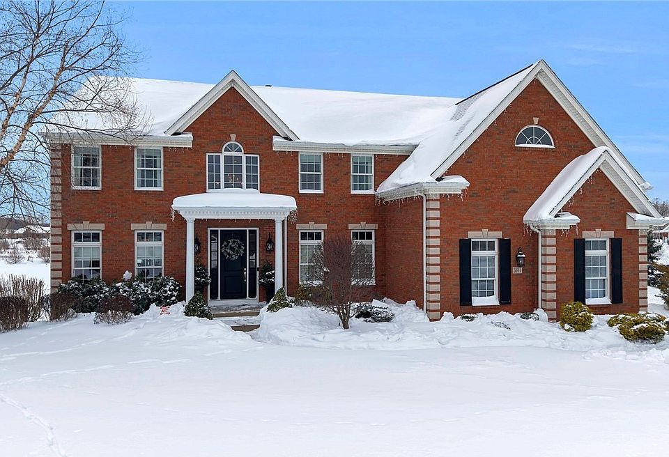 1st image of 5677 Glen Brook Ct