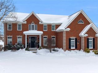 5677 Glen Brook Ct, Clarence Center, NY 14032