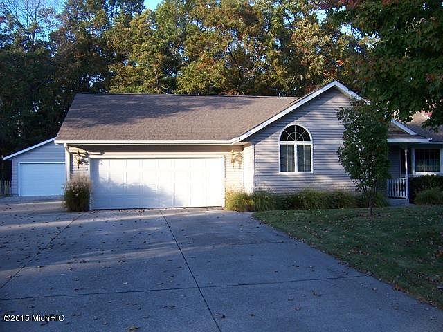 1st image of 3304 S Riverwood Dr