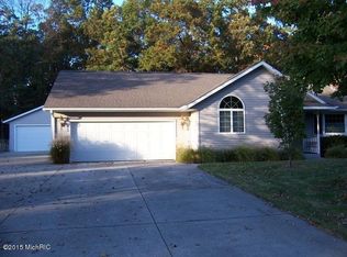 3304 S Riverwood Dr, Twin Lake, MI 49457
