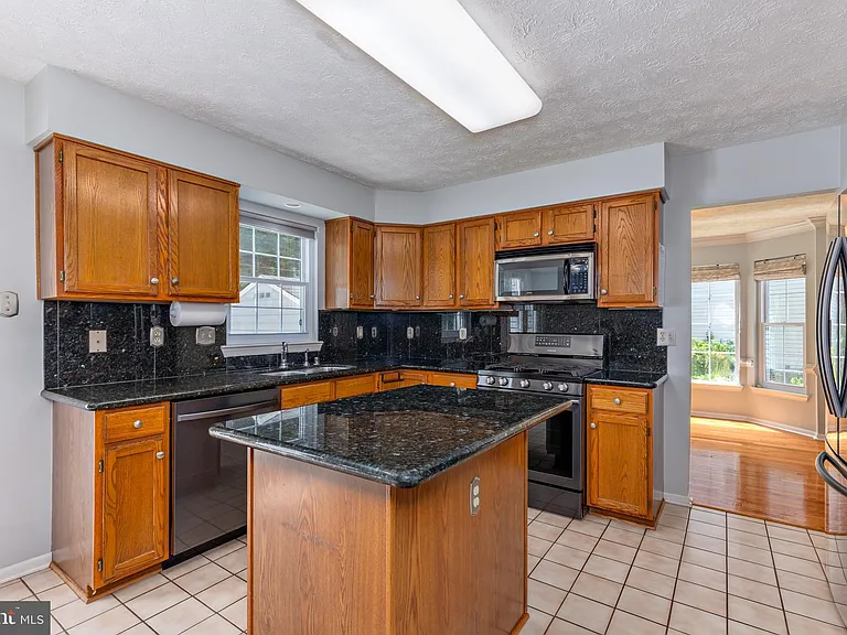 2807 Chapman Ct — Photo 11